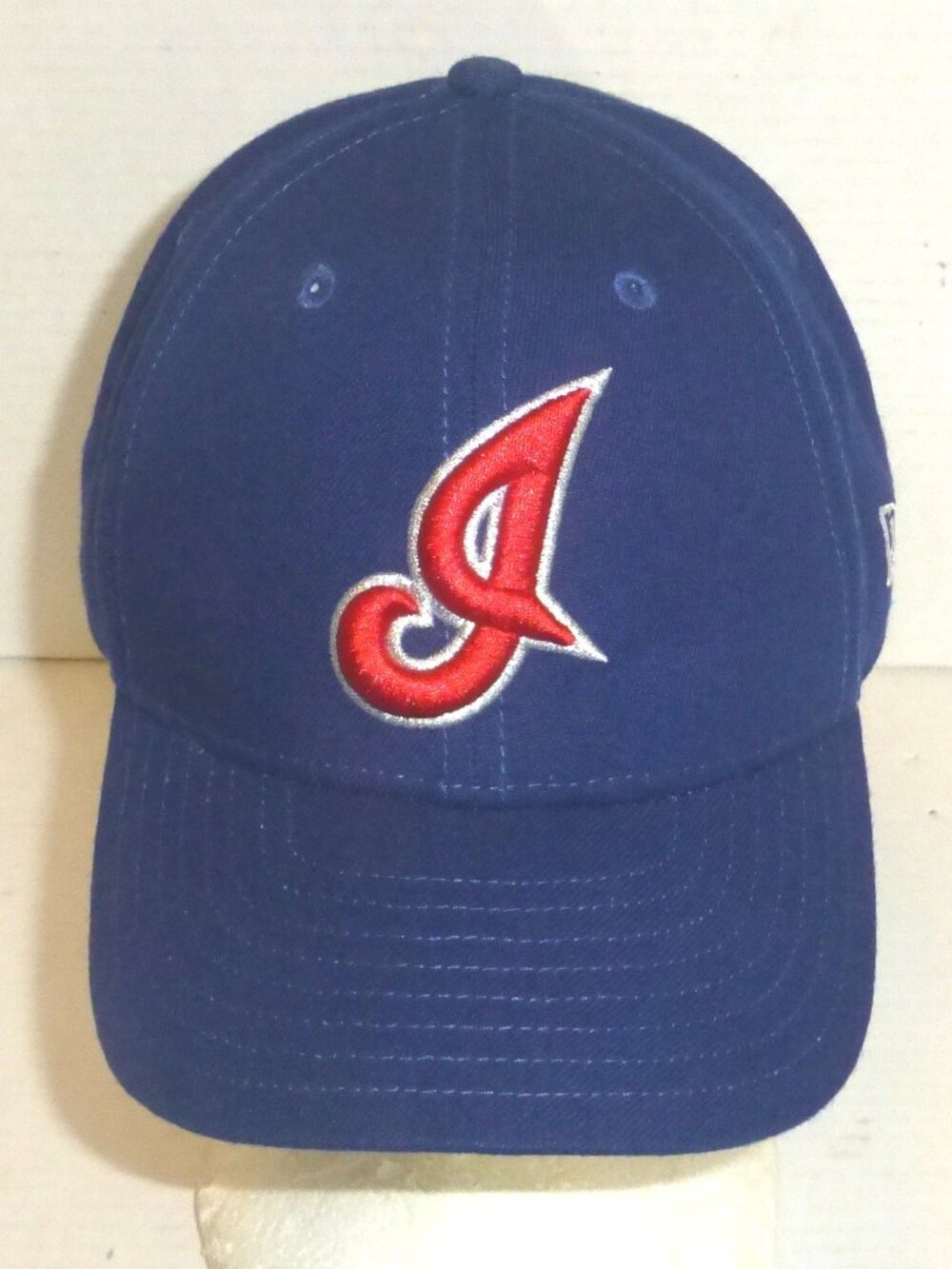 VTG New Era Cleveland Indians "I" Logo Hook & Loop Adjustable Hat Signed READ